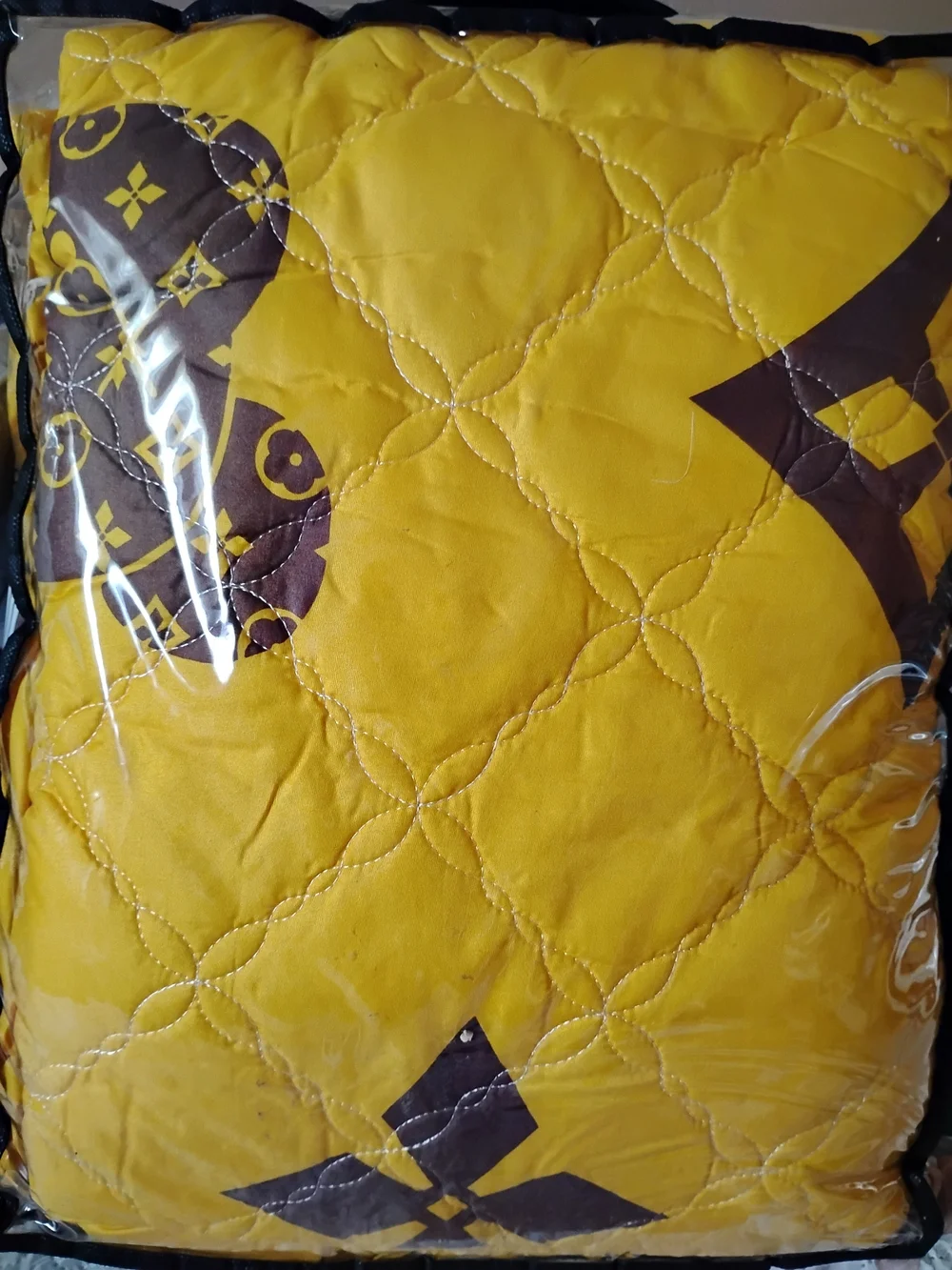 N/A piece bedspread